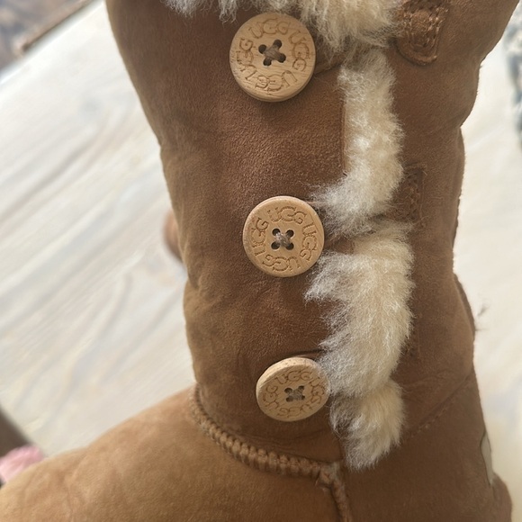 Uggs girls 13 vguc - Picture 4 of 7